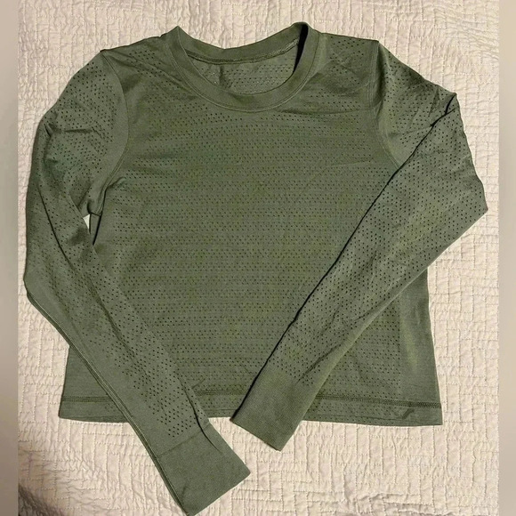Tops - Green mesh cropped top